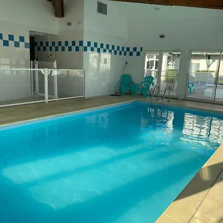 Maisonnette Avec Terrasse Village Vacances, Draps En Option * Cassen