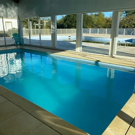 Maisonnette Avec Terrasse Village Vacances, Draps En Option ホリデーパーク